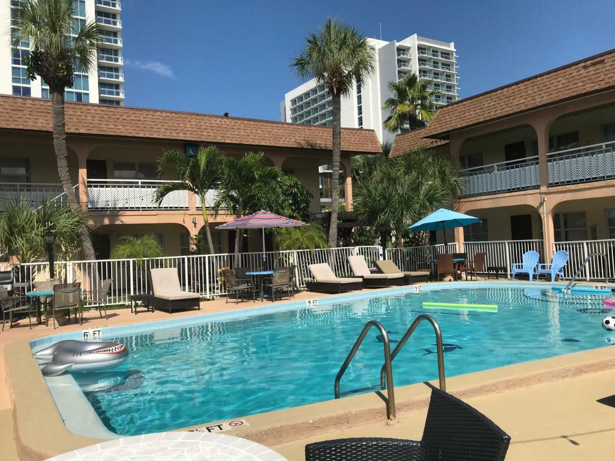 Echo Sails Motel Clearwater Beach Exterior photo